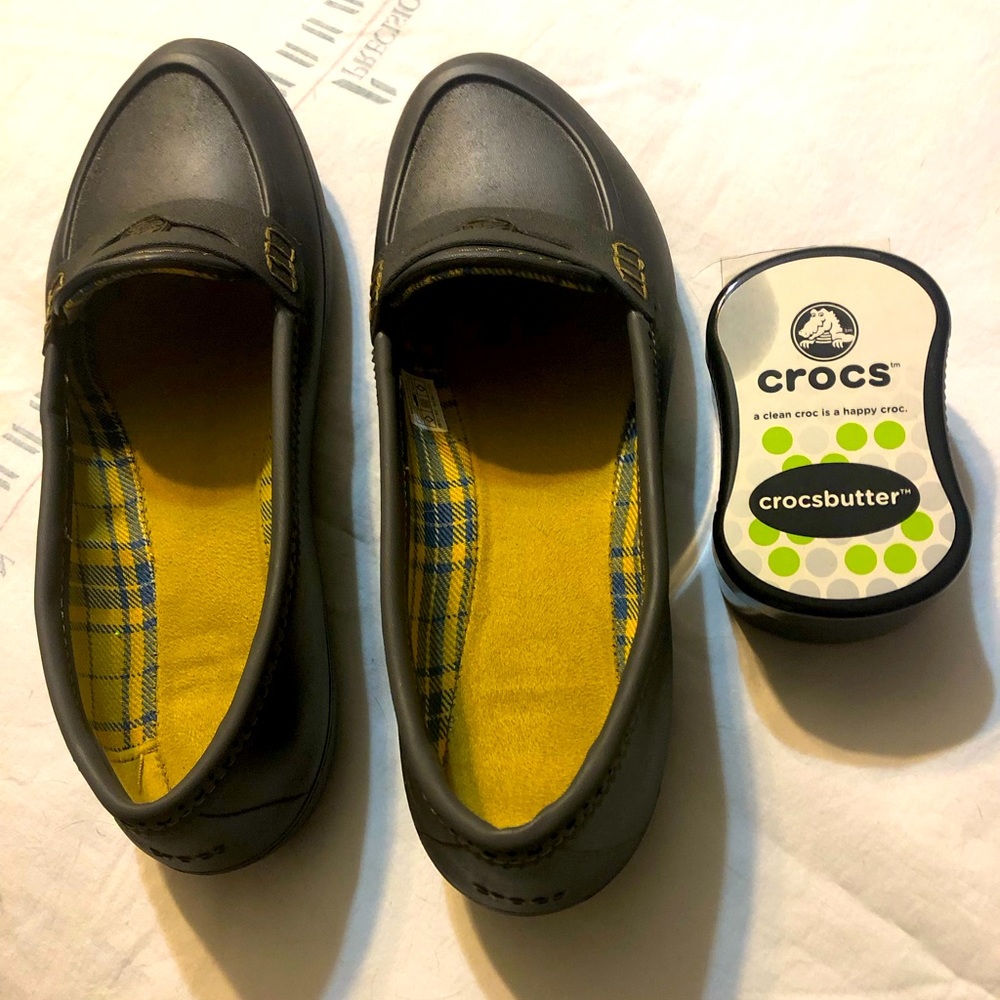 Women’s crocs